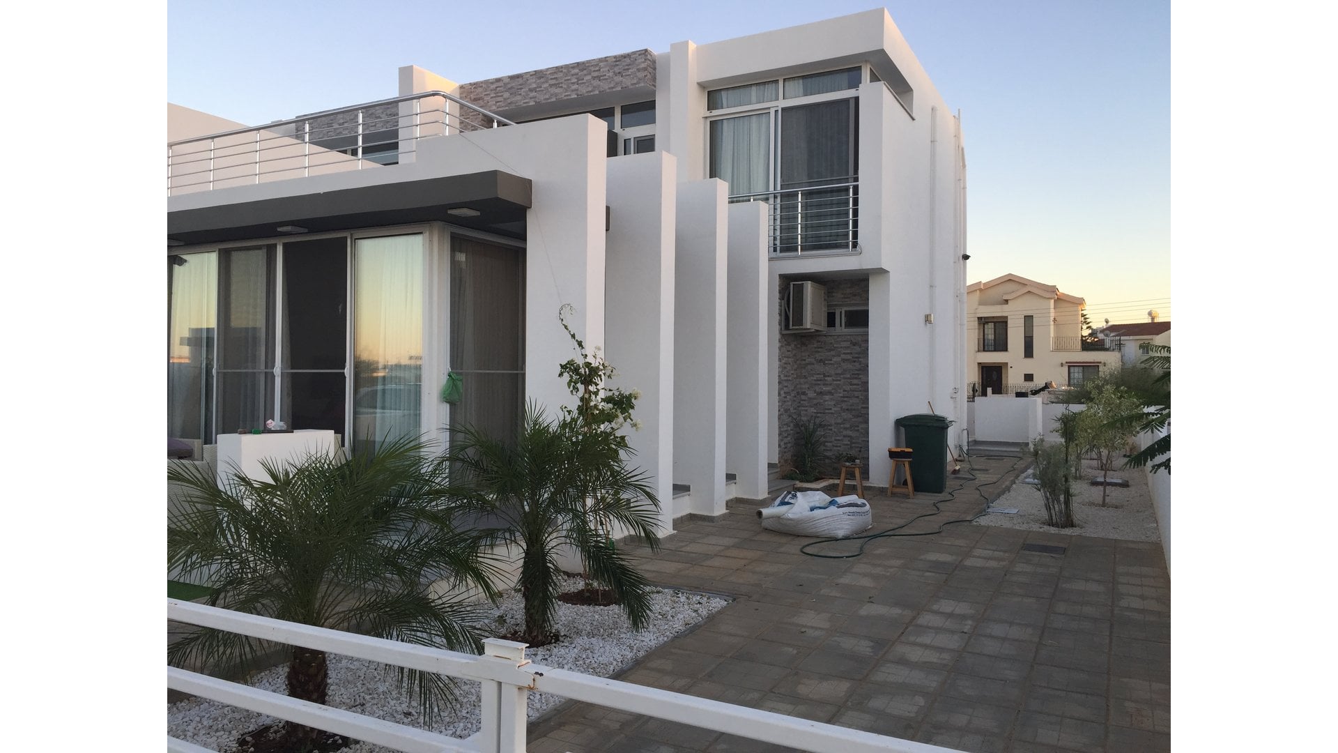 exterior 2