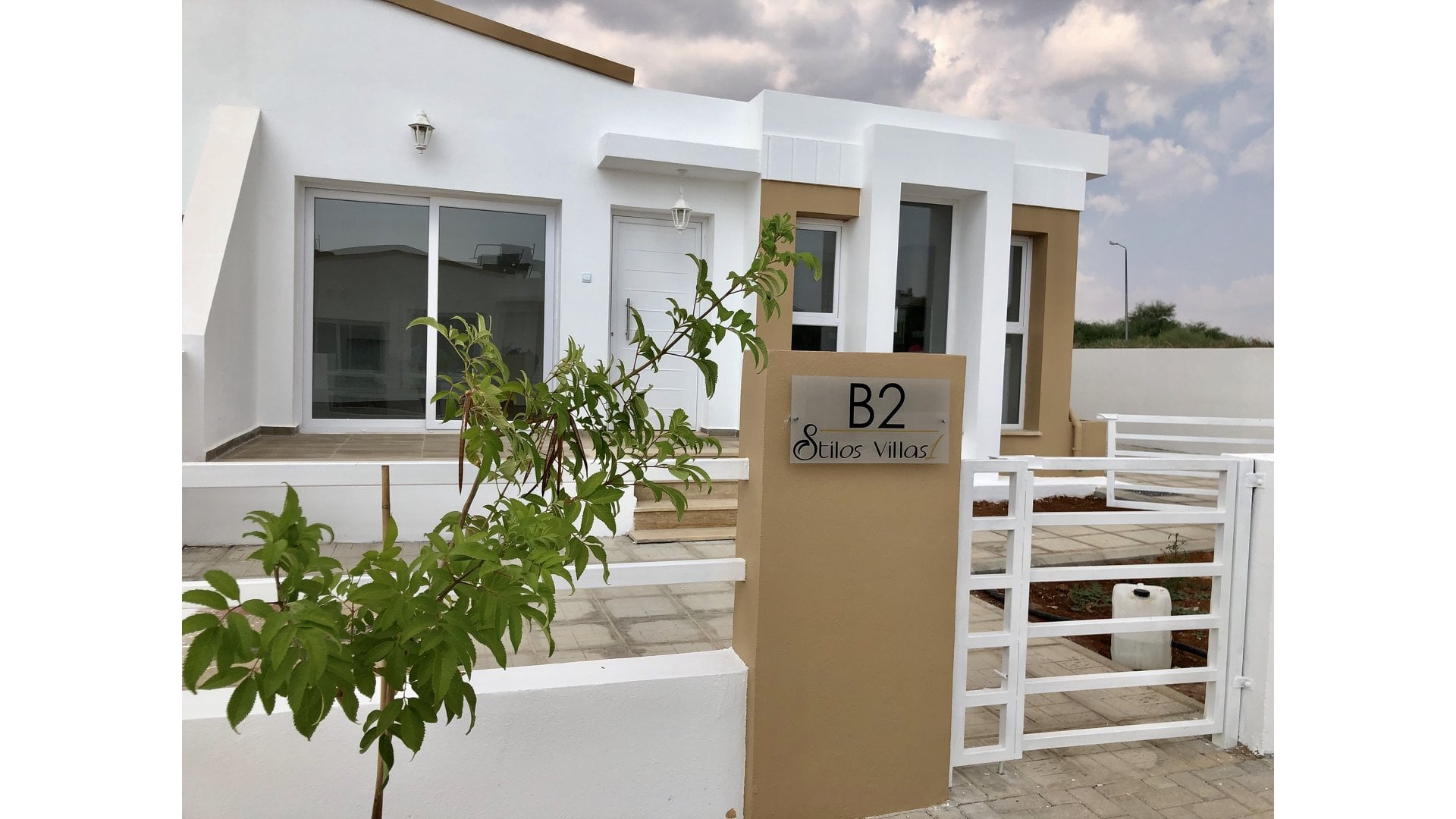 exterior 8