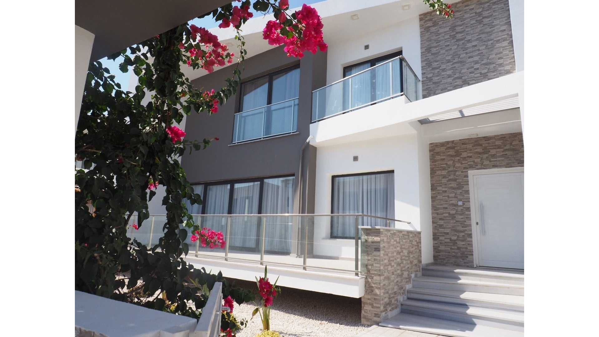 exterior 4