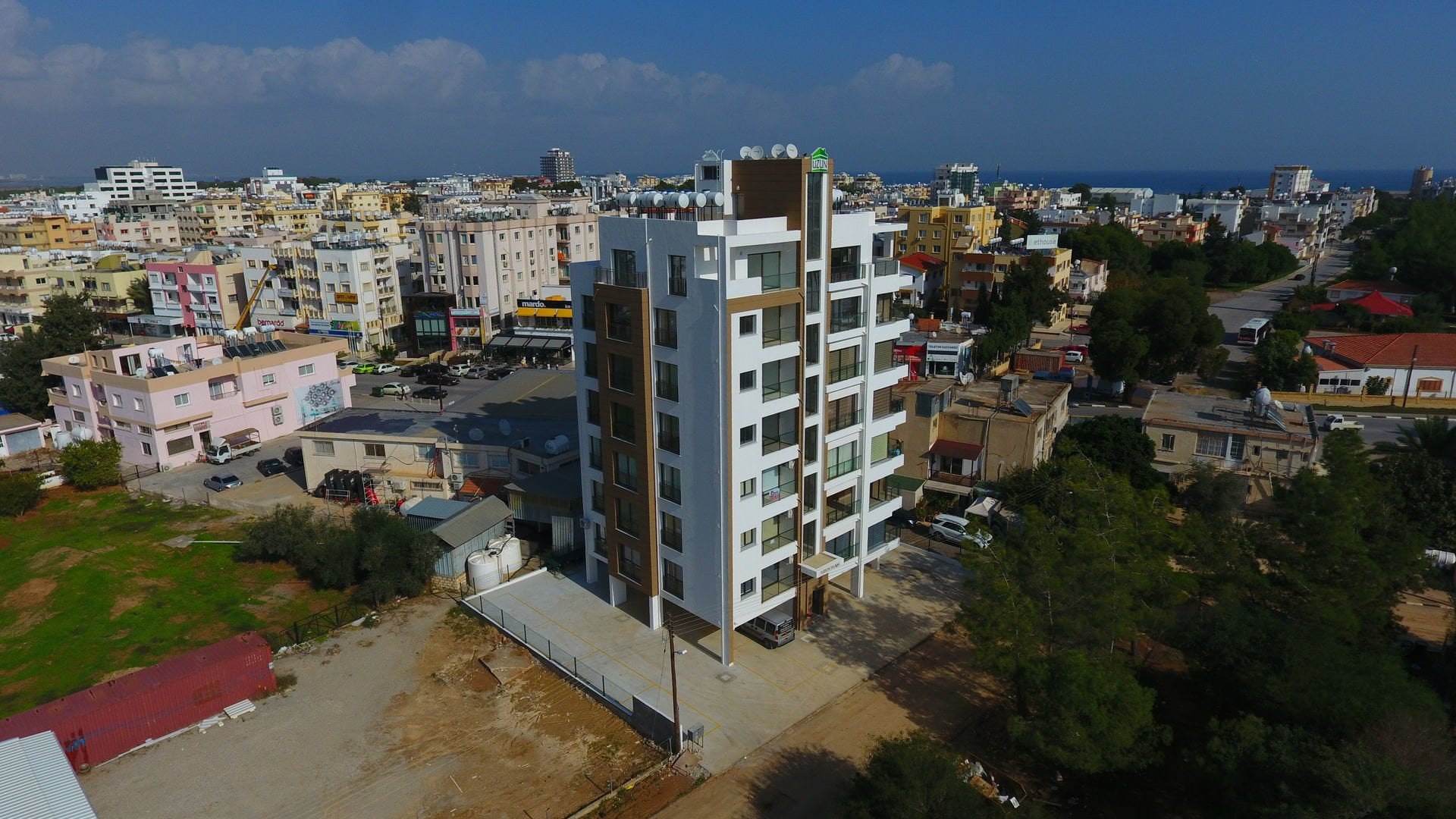 exterior 7